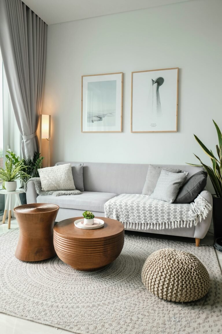 8x10 washable rug idea for a bright living room