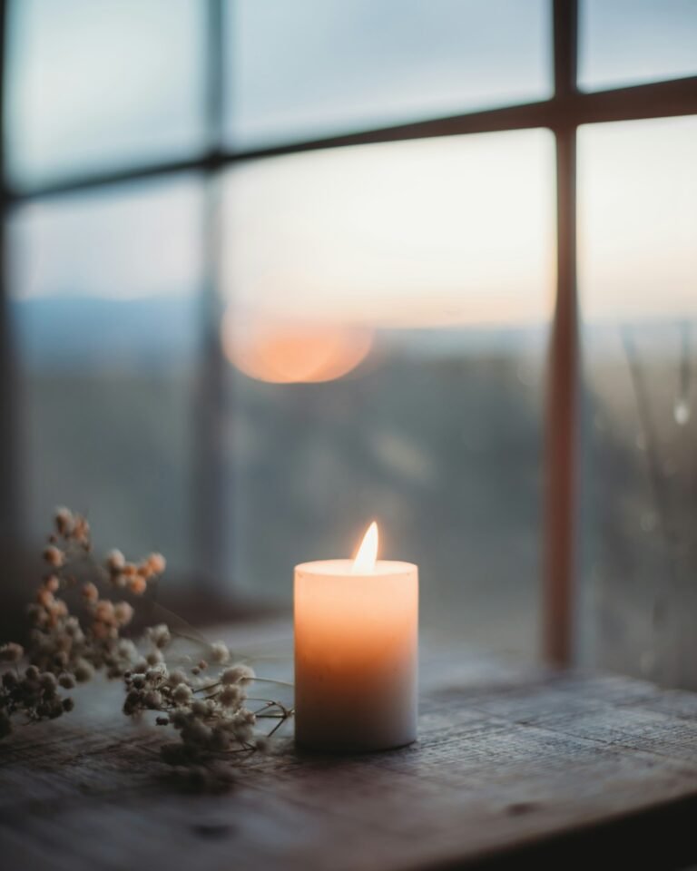Best candle warmer lamps next to candles on a side table