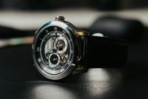 Best Watch Winder for Automatic Watches (2026): 7 Quiet Picks and a Gift Guide for Him