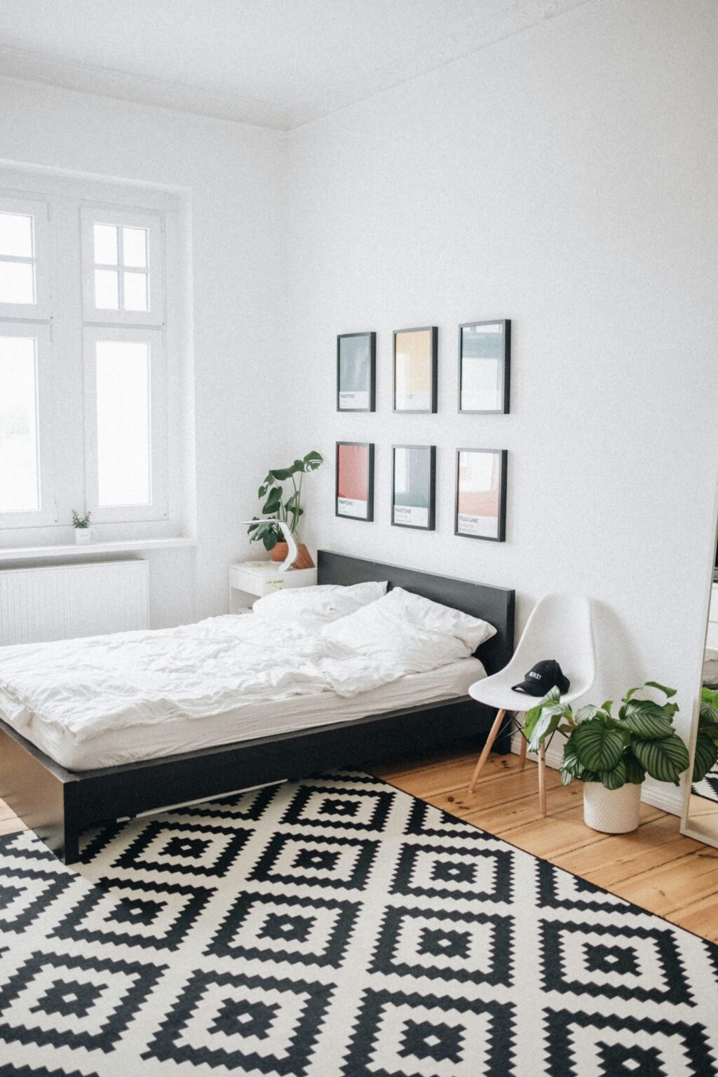 Bedroom with a platform bed