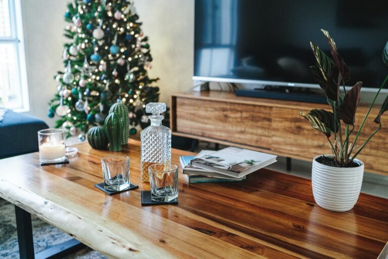 Living room with a Christmas tree in the corner